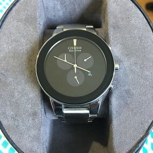 Preowned citizen men watch